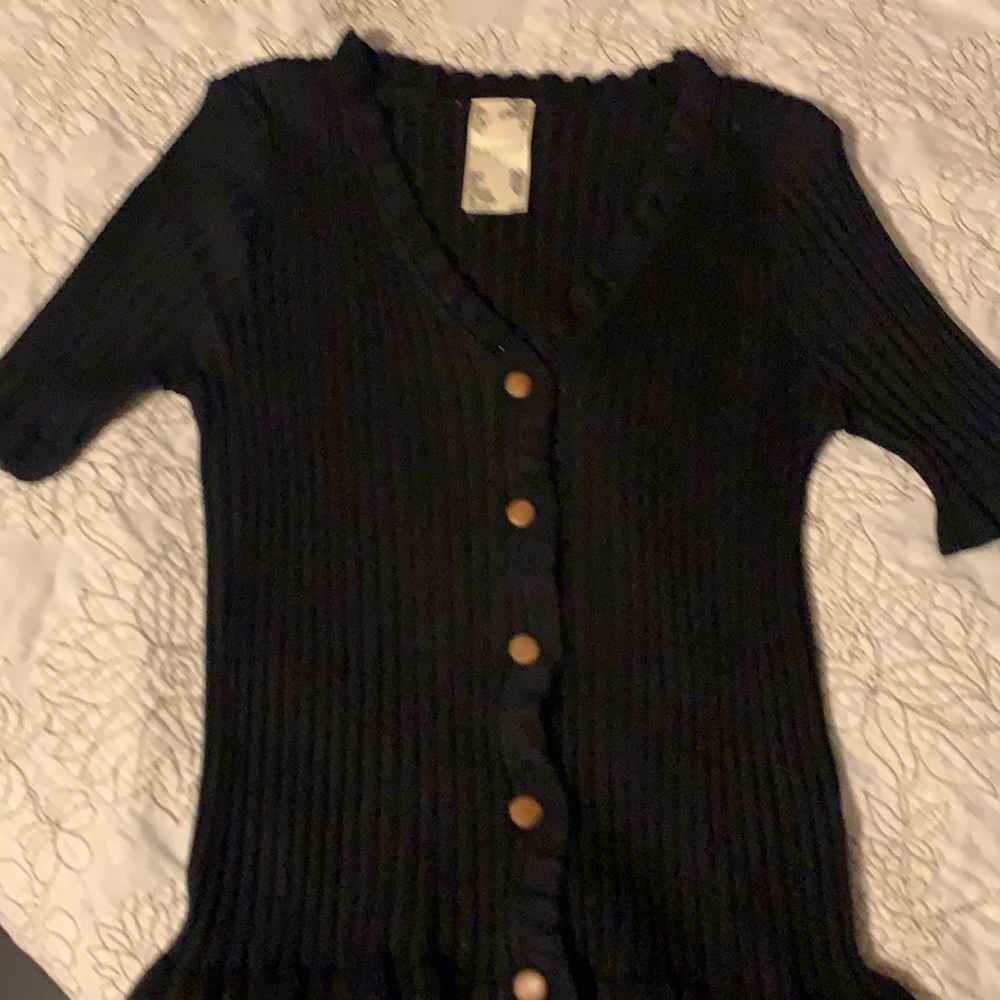 NWOT Stretchy material Blu pepper blouse